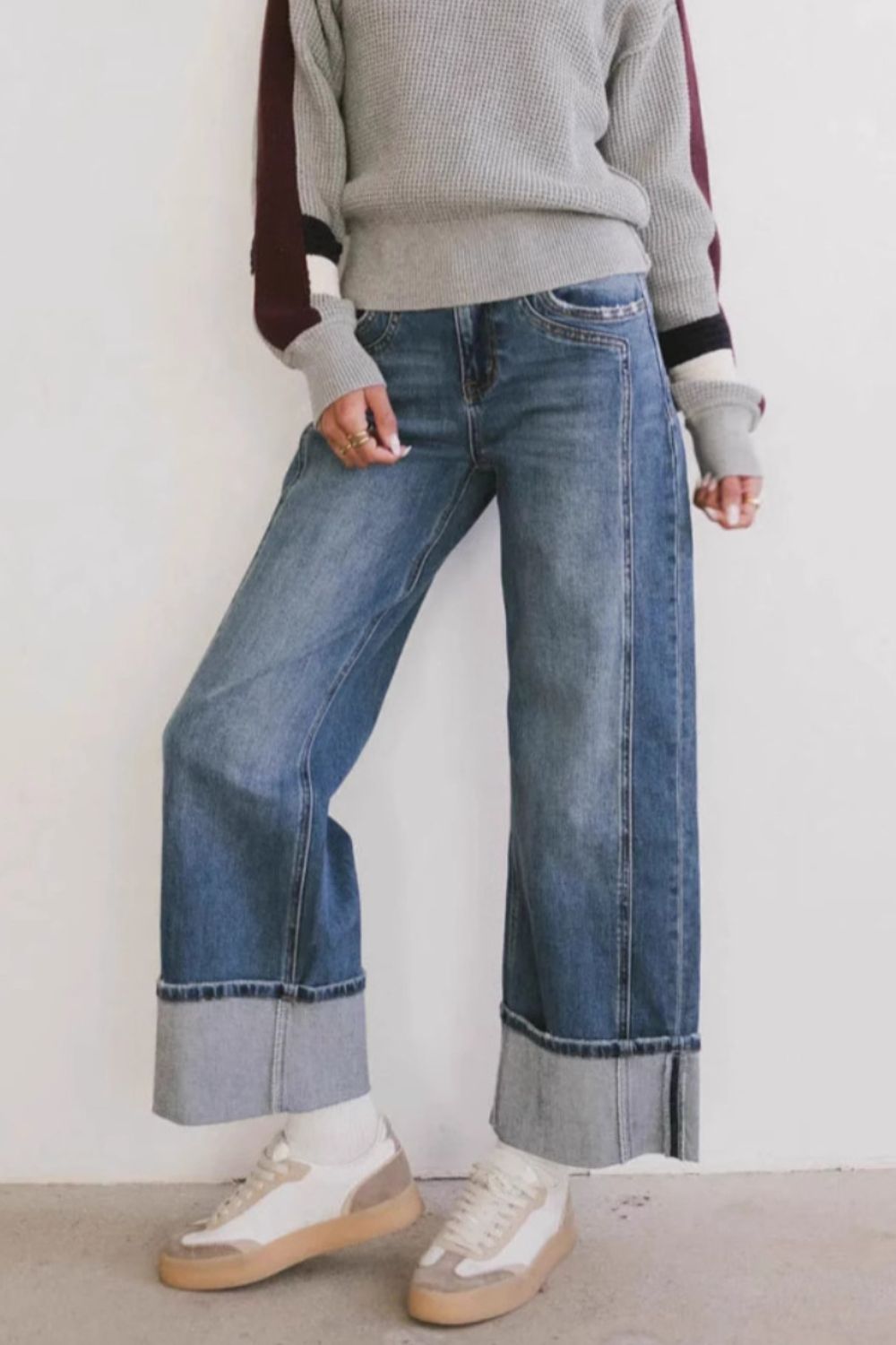 Straight Leg Jeans with Pockets