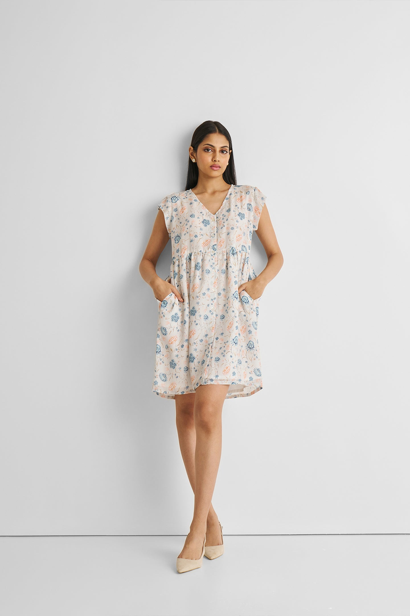 Reistor-Reistor Cap Sleeved Short Dress in Florals-Whoopsie Daisy